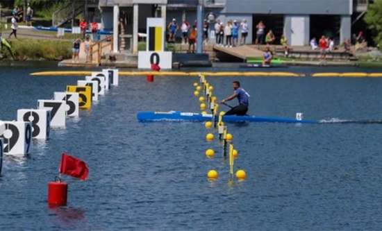 Isaquias Queiroz atropela e é campeão no Mundial de canoagem
