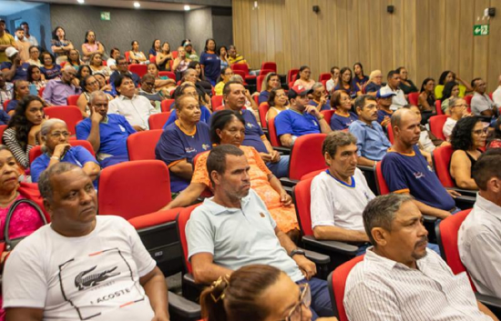 Em Barra do Garças, mais de 300 estudantes se formam através do programa de alfabetização “Mais MT Muxirum” de 2024