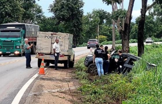 Idoso morre e quatro pessoas ficaram feridas em grave acidente na BR-070