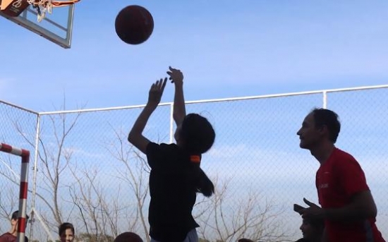 Pedido especial de filha faz técnico se dedicar ao basquete feminino em Barra do Garças
