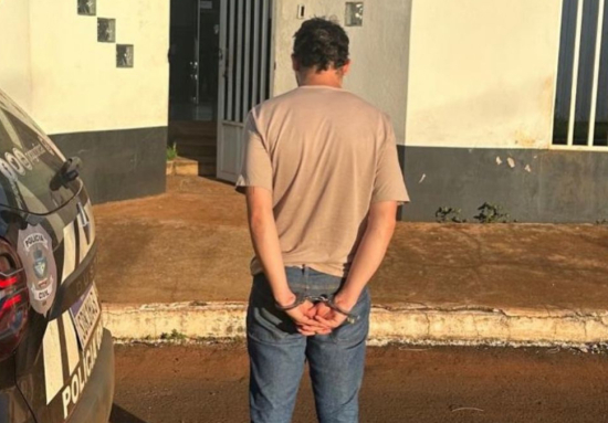 Homem é preso por manter esposa em cárcere privado 