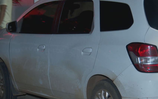 Menino de 2 anos morre após ser esquecido dentro de carro por dona de creche