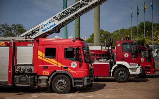Residência pega fogo e Corpo de Bombeiros é acionado em Barra do Garças