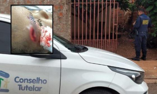 Mãe é presa por agredir filha de 3 anos com cabo de vassoura 