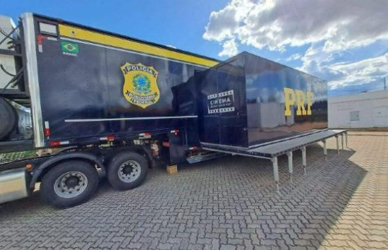 Semana de Segurança no Trânsito trará Carreta Cinema da PRF pela primeira vez a Barra do Garças
