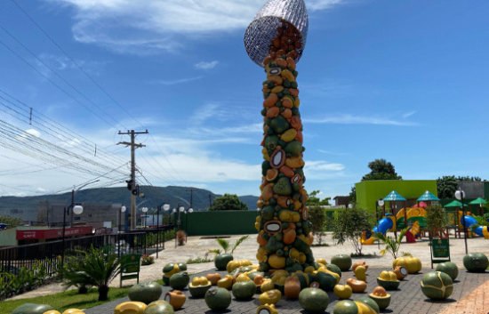 Pontal do Araguaia faz combo de inaugurações e programa Semana Santa