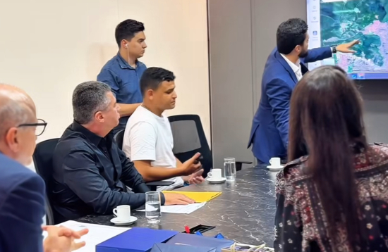 Vereador e secretário de Turismo solicitam concessão de área da Serra Azul para impulsionar turismo em Barra do Garças