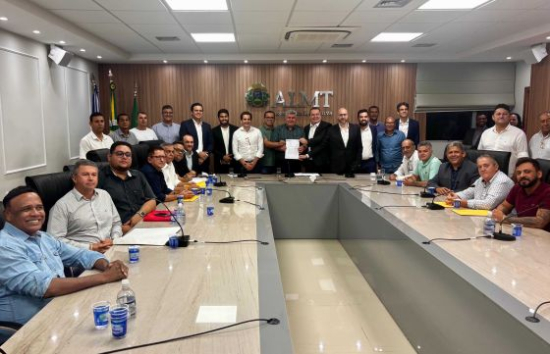 Vereadores agradecem deputado Max Russi por compromisso com Barra do Garças; vídeo