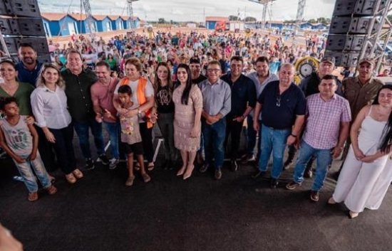 Atuação de Max Russi garante 63 casas populares para famílias de Ribeirão Cascalheira
