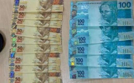 Homem é preso ao receber R$ 1 mil em notas falsas pelos Correios