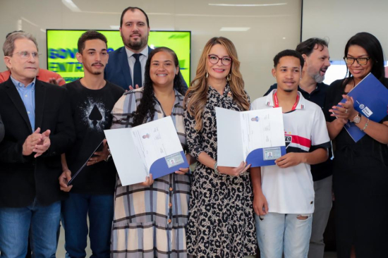 Primeira-dama de MT reforça apoio ao movimento Maio Amarelo e destaca emissão de 3 mil CNHs no Estado