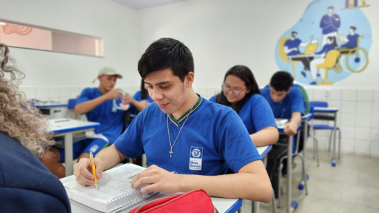 Estudantes já podem se inscrever para o Exame Nacional do Ensino Médio 2025