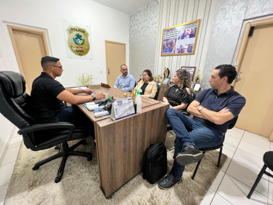 Reitora da UFMT visita Aragarças e firma parcerias estratégicas com o município