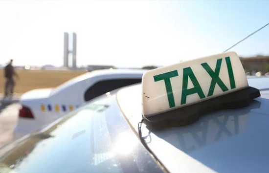 Governo Federal isenta taxistas de taxa de verificação de taxímetros