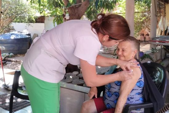Carro da Vacina leva saúde até a comunidade com ações volantes em Aragarças