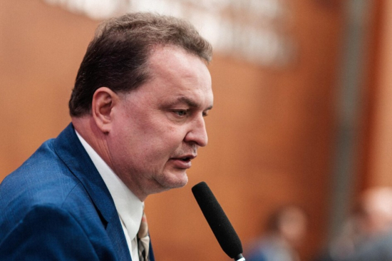 Max Russi garante por lei CNH acessível para pessoas com deficiência em MT