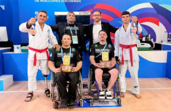 Primeira-dama Virgínia Mendes parabeniza equipe de parajiu-jitsu de Mato Grosso por medalha de ouro na China