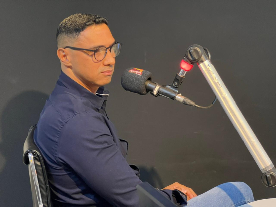 Prefeito Ricardo Galvão fala sobre obras e serviços da Prefeitura em entrevista à Rádio Aruanã FM