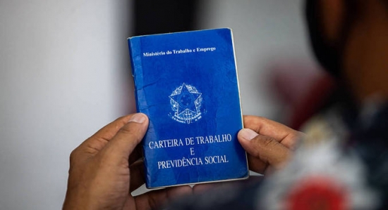 Desemprego cai a 9,1% e atinge 9,9 milhões de brasileiros em julho