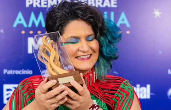 Cantora mato-grossense Estela Ceregatti vence Prêmio Sebrae da Música da Amazônia