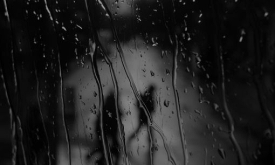 Frente fria avança pelo Brasil e leva instabilidade ao Centro-Oeste, mas calor persiste em parte da região