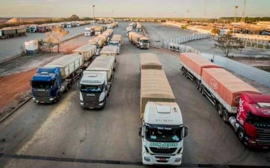 Auxílio caminhoneiro: prazo para autodeclaração é prorrogado para o dia 12; veja como fazer