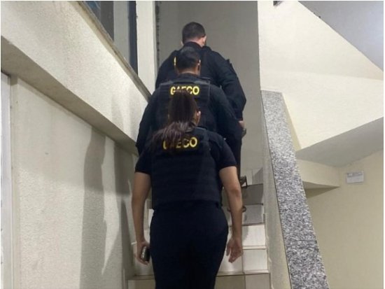 Advogada de Barra do Garças é presa por ligação com facção criminosa durante operação do GAECO