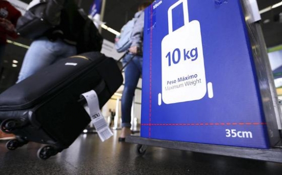 Câmara aprova retomada da gratuidade no despacho de bagagens