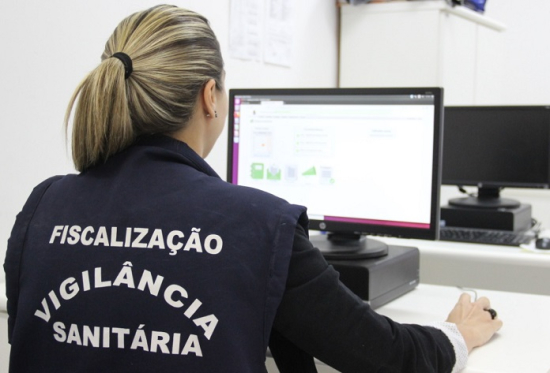 Clínica de emagrecimento é interditada por uso de medicamentos corrompidos; especialistas alertam sobre riscos e falha na fiscalização