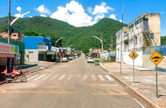 Prefeitura estuda pedido de comerciantes para retorno da mão dupla na avenida Gabriel Ferreira em Barra do Garças
