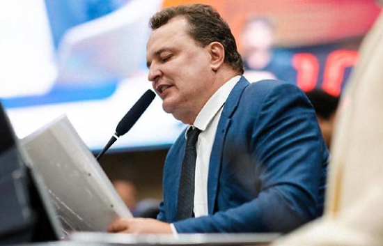 Max Russi apresenta projeto de lei sobre prevenção da otite crônica em MT