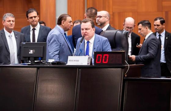 AL aprova lei contra invasores com multa de até R$ 2,5 milhões