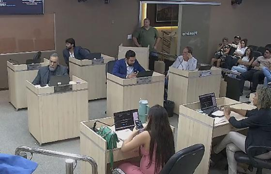 Projeto sobre verba indenizatória gera debate acalorado e é aprovado na Câmara de Barra do Garças